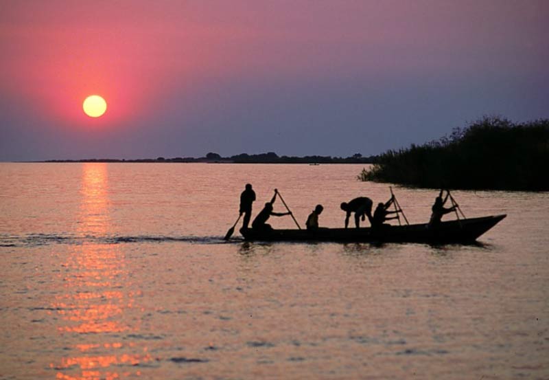 Pêcheurs sur le
				Lac Tanganyika au Burundi